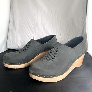 No.6 Issa Closed Back Wooden Clog 39 8